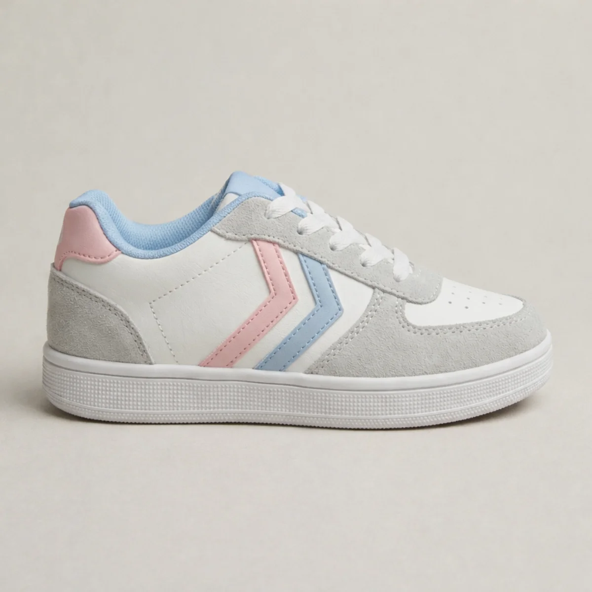 Tienda Zapaterías Guzmán tenis casual niña negro con rosa y ajuste de velcro