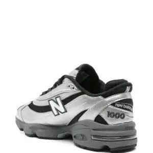 copia de jordan rojo negro blanco